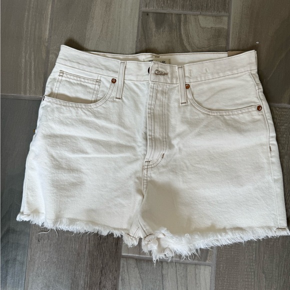 Madewell NWT The Perfect Jean Short. Cream/white. Size 29 - Picture 1 of 4